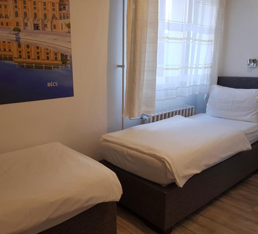Matyas Panzio Bed & Breakfast แซแก็ด ภายนอก รูปภาพ